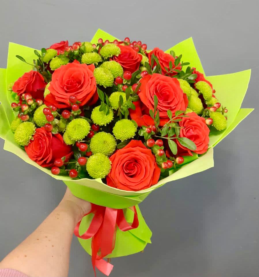 Букет цветов из: Хризантемы и Розы в Рудничном Кемеровской области