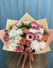 Букет цветов из:  Розы, Герберы и Хризантемы в Рудничном Кемеровской области