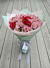Букет цветов из:  Альстромерии в Рудничном Кемеровской области