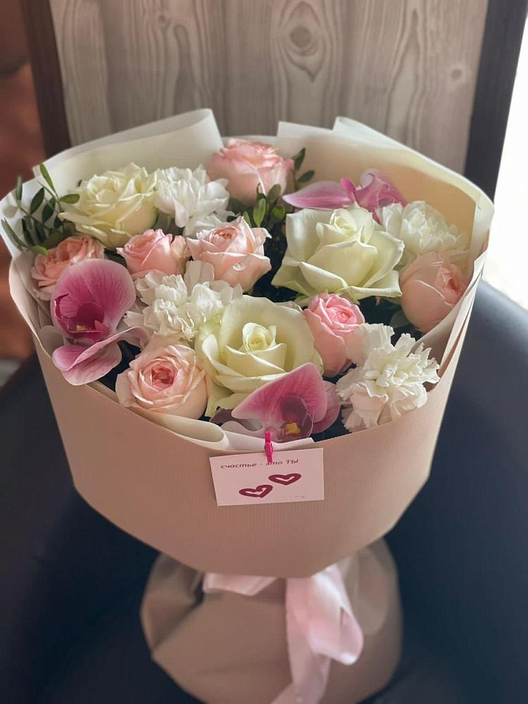 Букет цветов из: Орхидеи, Розы и Гвоздики в Рудничном Кемеровской области