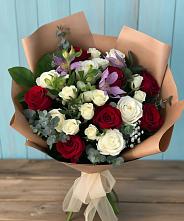 Букет цветов из:  Розы и Альстромерии в Рудничном Кемеровской области