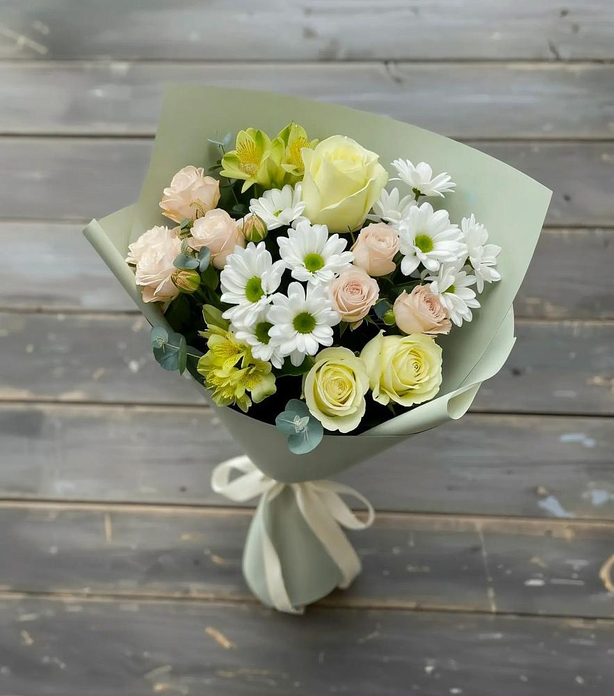 Букет цветов из: Альстромерии, Розы и Хризантемы в Рудничном Кемеровской области