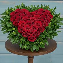 Цветочная композиция из Розы в виде сердца #REPLACE_PRED# Рудничном Кемеровской области