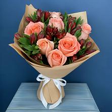 Букет цветов из:  Розы и Альстромерии в Рудничном Кемеровской области