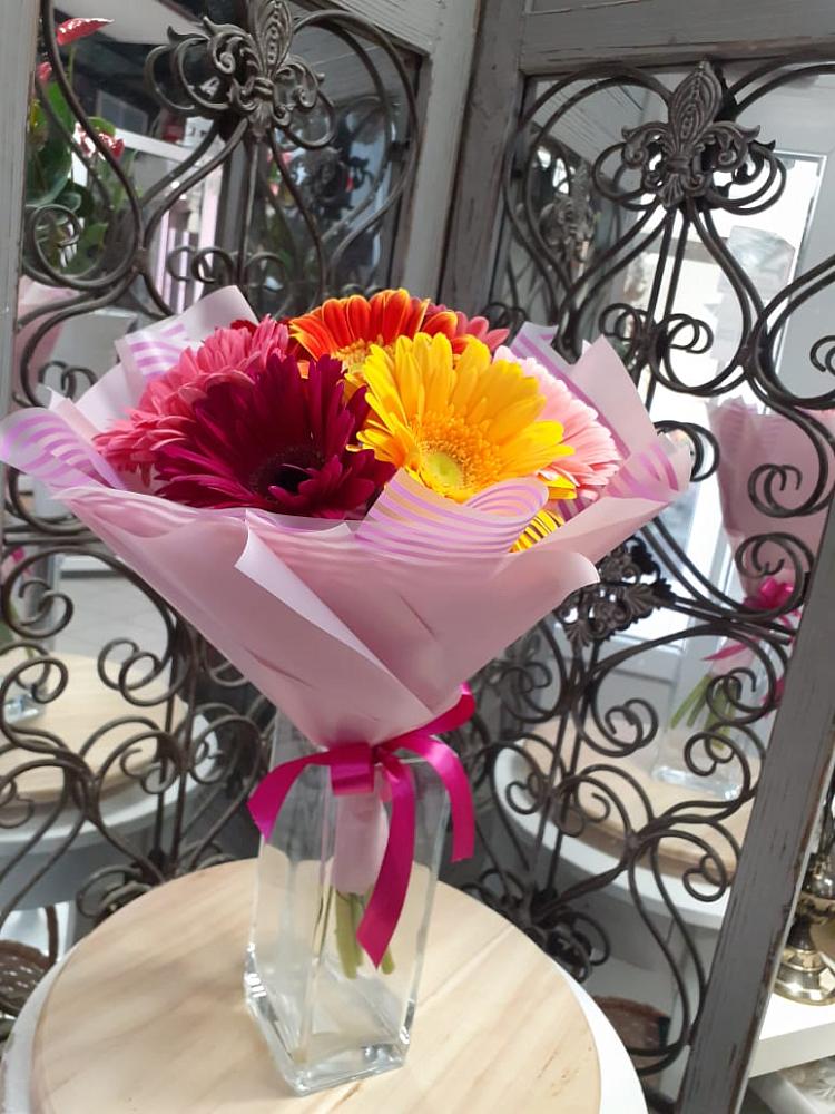 Букет цветов из: Герберы в Рудничном Кемеровской области