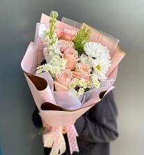 Букет цветов из:  Хризантемы и Розы в Рудничном Кемеровской области