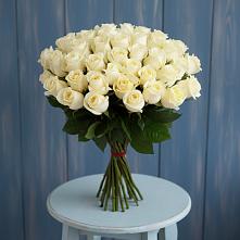 Букет 51 Белая роза Эдлесс Лав в Рудничном Кемеровской области