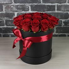 Цветочная композиция из Розы в шляпной коробке #REPLACE_PRED# Рудничном Кемеровской области