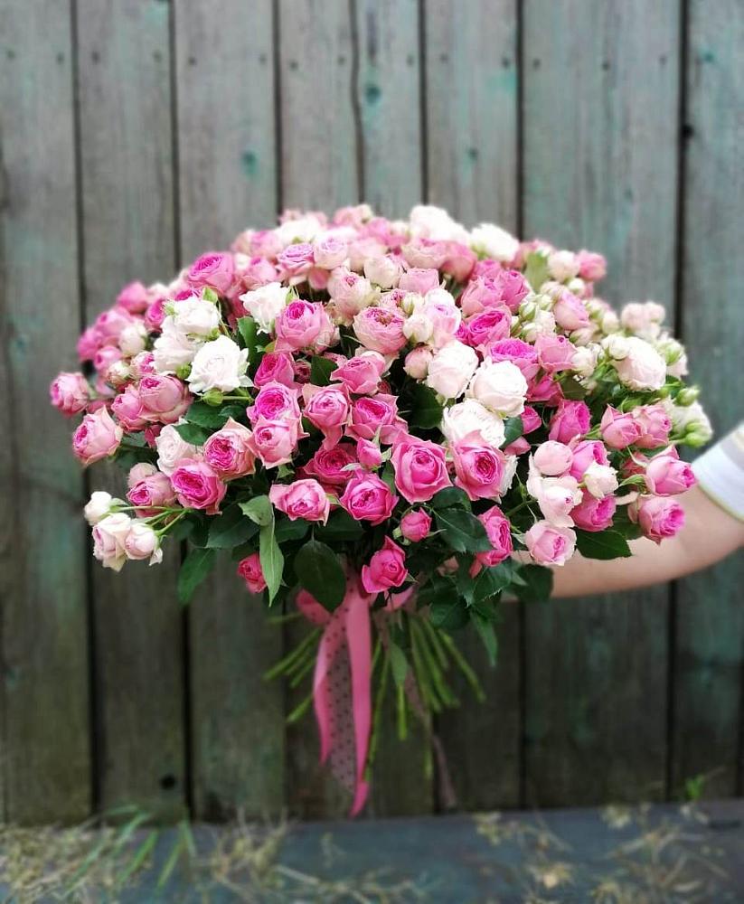 Букет Розовые кустовые розы Натали и Лав Лидия в Рудничном Кемеровской области