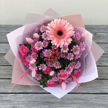 Букет цветов из:  Розы, Герберы и Хризантемы в Рудничном Кемеровской области