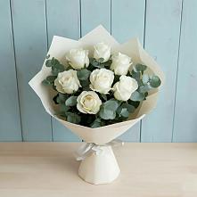 Букет Белые розы в Эвкалипте в Рудничном Кемеровской области