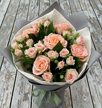 Букет цветов из:  Розы в Рудничном Кемеровской области