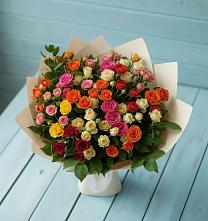 Букет Микс из разноцветных кустовых роз в Рудничном Кемеровской области